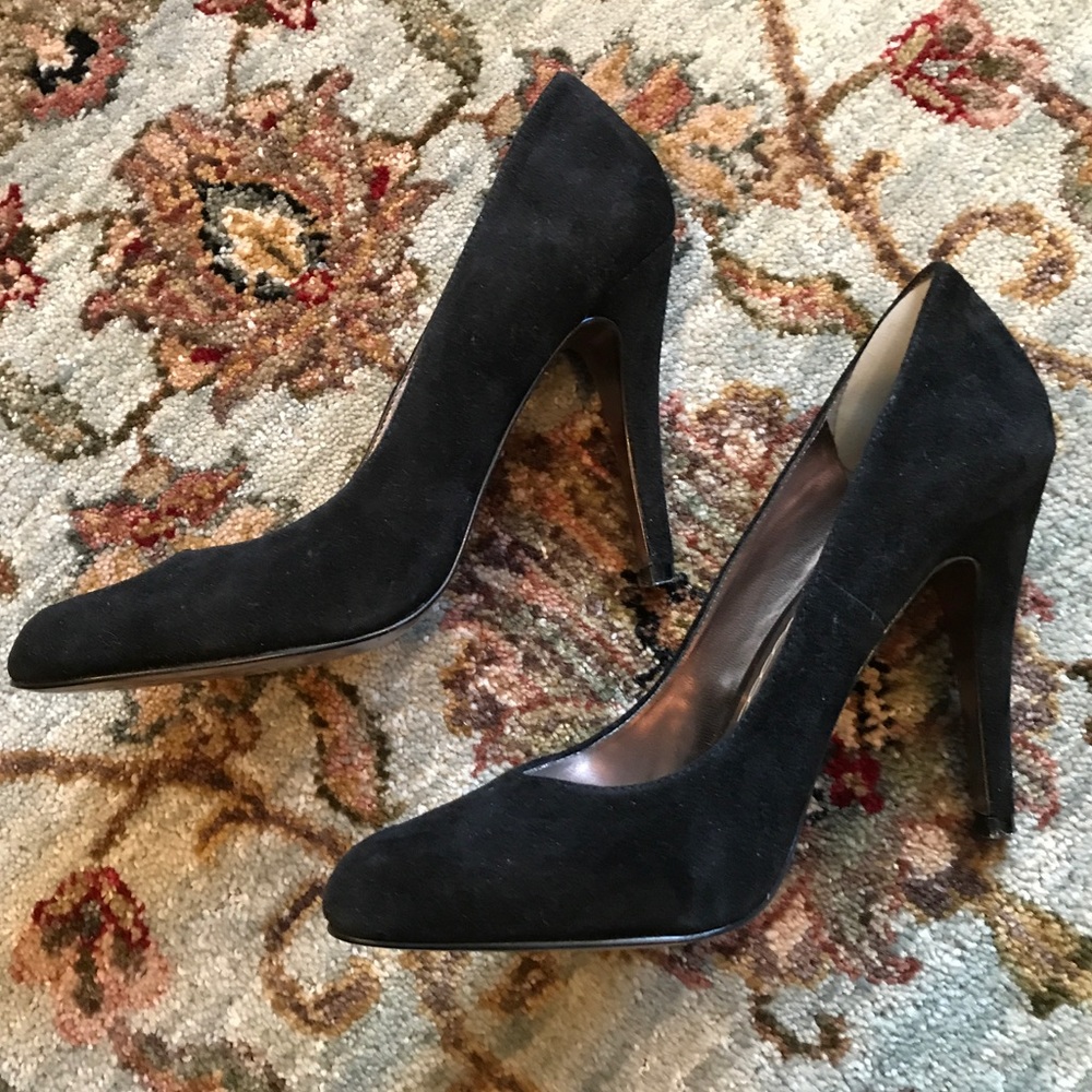 Charles by Charles David Black Suede Pumps Heels - Picture 3 of 8